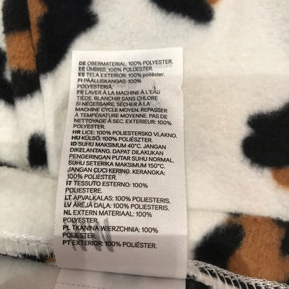 H&M women’s sleepwear in animal print - Picture 6 of 6